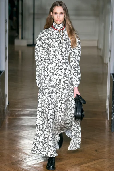 Look 2